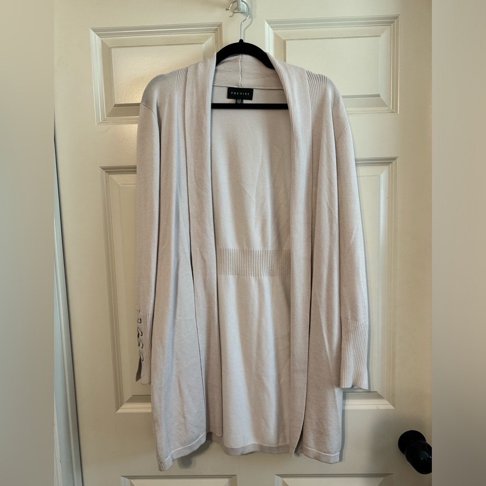 Cream Cardigan w/ sleeve detailing